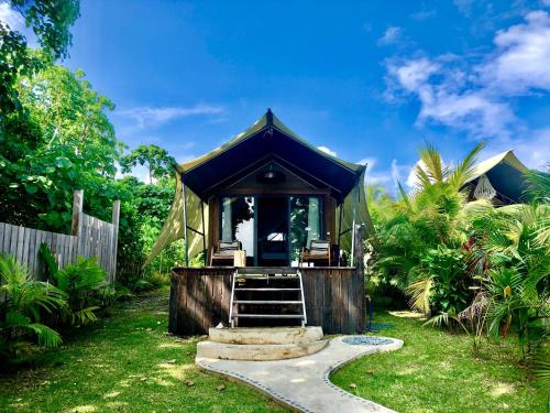 Buitenkant, Turtle Bay Lodge in Luganville Buitenkant, Turtle Bay Lodge in Luganville