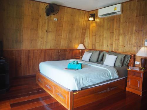 Koh Kood Beach Resort in Ao Yai Ki Koh Kood Beach Resort in Ao Yai Ki