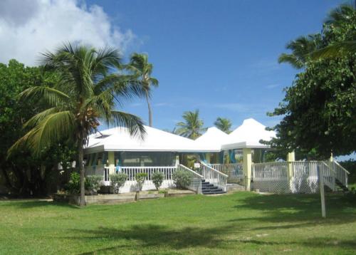 餐廳, 羅望子礁度假村 (Tamarind Reef Resort) in 克里斯汀斯泰德港 餐廳, 羅望子礁度假村 (Tamarind Reef Resort) in 克里斯汀斯泰德港