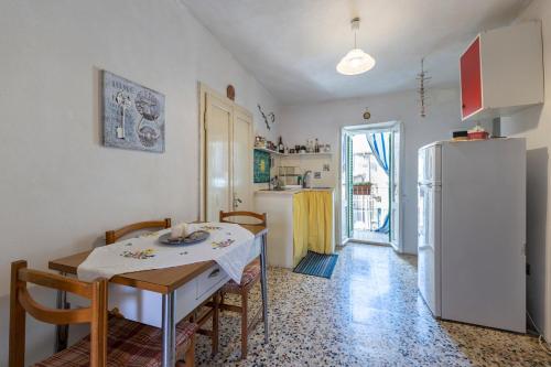 Kitchen, Heart House Maremma in Farnese Kitchen, Heart House Maremma in Farnese