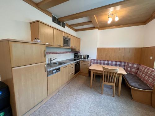 Kitchen, Appartement Heidi II (ohne Balkon/Terrasse) in Schladming Kitchen, Appartement Heidi II (ohne Balkon/Terrasse) in Schladming