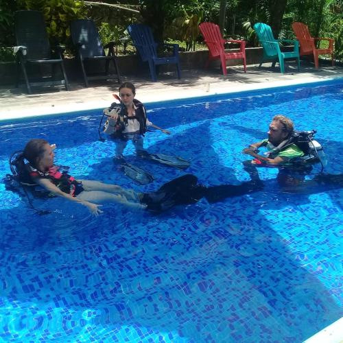 Sports et loisirs, Hammock Plantation in El Zonte Sports et loisirs, Hammock Plantation in El Zonte