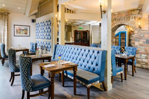 Restaurant, Meadowlands Hotel in Muing West Restaurant, Meadowlands Hotel in Muing West