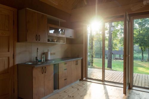 廚房, Sodyba Žaliasis slėnis Anykščiuose (Sodyba Zaliasis slenis Anyksciuose) in 阿尼克斯奇艾 廚房, Sodyba Žaliasis slėnis Anykščiuose (Sodyba Zaliasis slenis Anyksciuose) in 阿尼克斯奇艾