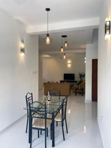 Shared lounge/TV area, Welaratne Apartment in Nugegoda Area Shared lounge/TV area, Welaratne Apartment in Nugegoda Area