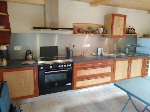 Les Troglogîtes (Les Troglogites) in Brasparts Les Troglogîtes (Les Troglogites) in Brasparts