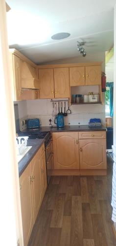 Konyha, Postwood Gardens Balmoral Country Cabin in Kentisbeare Konyha, Postwood Gardens Balmoral Country Cabin in Kentisbeare