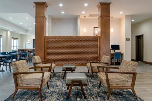 Lobby, Comfort Suites in Paducah (KY) Lobby, Comfort Suites in Paducah (KY)