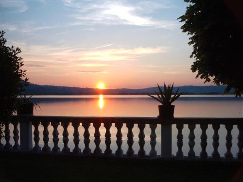 منظر, Seehotel Grauer Bär (Seehotel Grauer Bar) in كوشيل منظر, Seehotel Grauer Bär (Seehotel Grauer Bar) in كوشيل