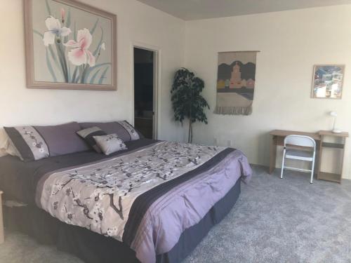 2 master suites and loft with kitchenette in upper level within our shared townhome in Cachet at Las Sendas 2 master suites and loft with kitchenette in upper level within our shared townhome in Cachet at Las Sendas
