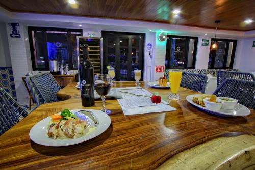 Food and beverages, La Pinta Hotel in Ensenada Food and beverages, La Pinta Hotel in Ensenada