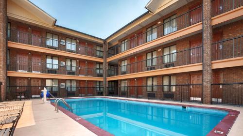 Piscina, Baymont by Wyndham Goodlettsville/Nashville in Goodlettsville Piscina, Baymont by Wyndham Goodlettsville/Nashville in Goodlettsville