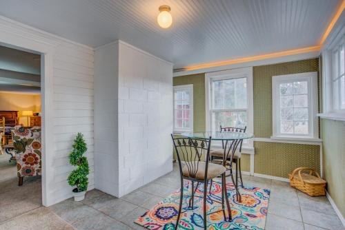 5BR Monument Charm Close To Hiking & Wedding Venue in Woodmoor (CO) 5BR Monument Charm Close To Hiking & Wedding Venue in Woodmoor (CO)