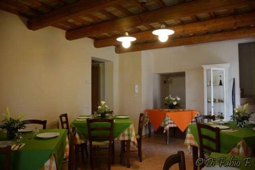 Facilities, L' Antico Pozzo Country House in Monsampietro Morico Facilities, L' Antico Pozzo Country House in Monsampietro Morico