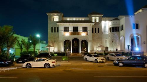 Al Rawasi Hotel Suites