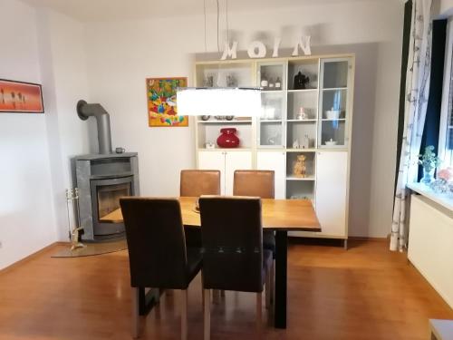 Ferienwohnung am Keramikatelier in Bitterfeld-Wolfen Ferienwohnung am Keramikatelier in Bitterfeld-Wolfen
