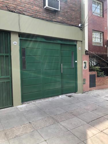 King & Queen in Parque Patricios King & Queen in Parque Patricios