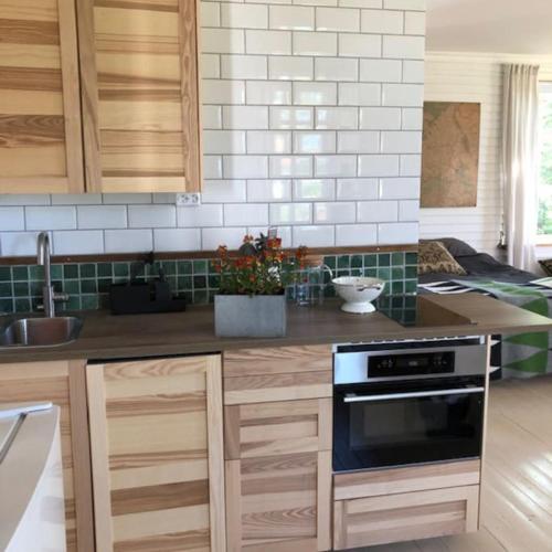 Svinaberga Skola. Eget boende i gammal skolsal. in Kivik Svinaberga Skola. Eget boende i gammal skolsal. in Kivik