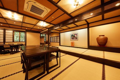 Restaurant, Hana no Omotenashi Nanraku Hot Spring Ryokan in Minamiizu Restaurant, Hana no Omotenashi Nanraku Hot Spring Ryokan in Minamiizu