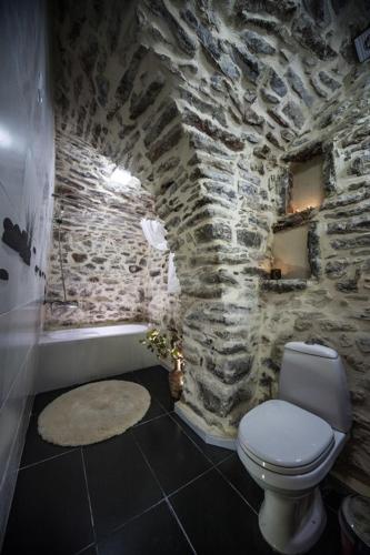 Bathroom, H Vilitsa tis Annous tou Antria in Kalamoti Bathroom, H Vilitsa tis Annous tou Antria in Kalamoti