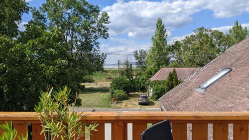 ทัศนียภาพ, Margaréta Étterem és Vendéghàz Gasthaus (Margareta Etterem es Vendeghaz Gasthaus) in บาลาตันเลลเล ทัศนียภาพ, Margaréta Étterem és Vendéghàz Gasthaus (Margareta Etterem es Vendeghaz Gasthaus) in บาลาตันเลลเล