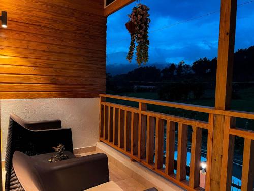 Balcony/terrace, Alaia Casa de campo By Hospedify Para 4 personas, cerca del Rio, Naturaleza, BBQ y terraza familiar in Manabao Balcony/terrace, Alaia Casa de campo By Hospedify Para 4 personas, cerca del Rio, Naturaleza, BBQ y terraza familiar in Manabao