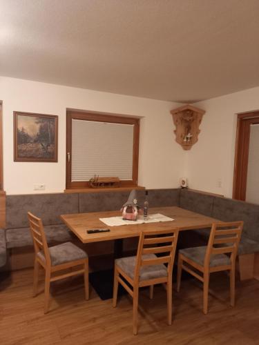 บริการและสิ่งอำนวยความสะดวก, Großzügiges Apartment Georg Mayrhofen Barrierefrei (Großzugiges Apartment Georg Mayrhofen Barrierefrei) in ฮอลเลนเซิน บริการและสิ่งอำนวยความสะดวก, Großzügiges Apartment Georg Mayrhofen Barrierefrei (Großzugiges Apartment Georg Mayrhofen Barrierefrei) in ฮอลเลนเซิน