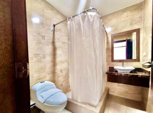 Bagno, HOTEL MAESJHU in Atacames Bagno, HOTEL MAESJHU in Atacames