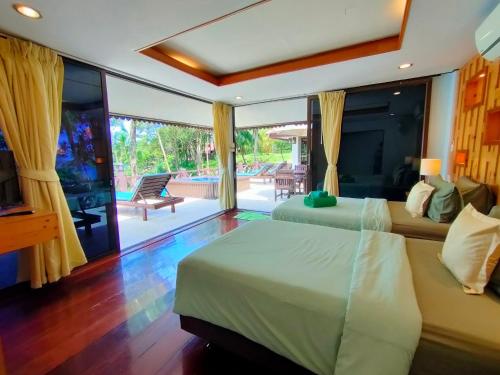 Koh Kood Beach Resort in Ao Yai Ki Koh Kood Beach Resort in Ao Yai Ki