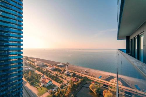 Orbi City Sea View & Sea Line Aparthotel