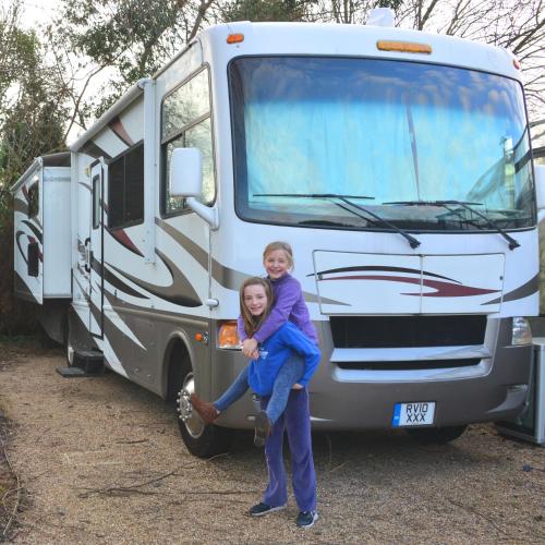 Luxury American RV with Hot Tub in Ashington (Pullborough) Luxury American RV with Hot Tub in Ashington (Pullborough)