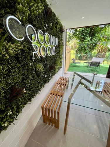 Coconut Room - Entre mer et forêt avec piscine (Coconut Room - Entre mer et foret avec piscine) in 雷米爾蒙喬利 Coconut Room - Entre mer et forêt avec piscine (Coconut Room - Entre mer et foret avec piscine) in 雷米爾蒙喬利