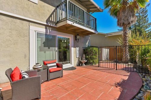 Cozy Furnished Unit for Traveling Professionals in Pleasant Hill (CA) Cozy Furnished Unit for Traveling Professionals in Pleasant Hill (CA)