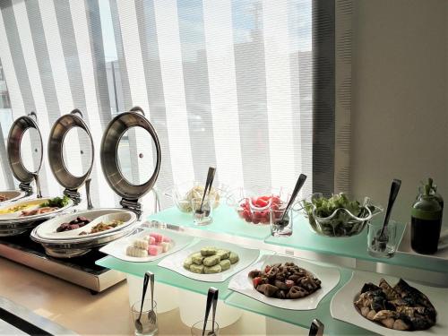 Đồ ăn và thức uống, Green Rich Hotel Yamaguchi Yuda Onsen in Yamaguchi Đồ ăn và thức uống, Green Rich Hotel Yamaguchi Yuda Onsen in Yamaguchi