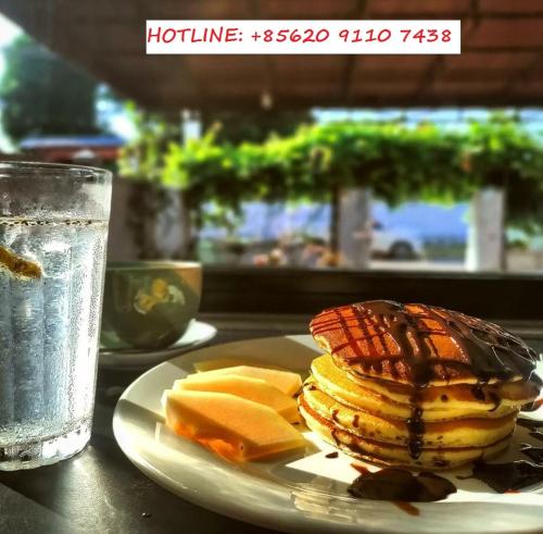 Naga Hostel & Café (Naga Hostel & Cafe) in Ban Thakhek Kang Naga Hostel & Café (Naga Hostel & Cafe) in Ban Thakhek Kang