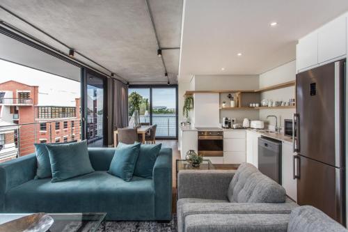 Modern Cape Town Family Apartment in Docklands, De Waterkant