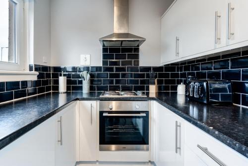 Spacious 3 bed house with on street parking in Shotts Spacious 3 bed house with on street parking in Shotts