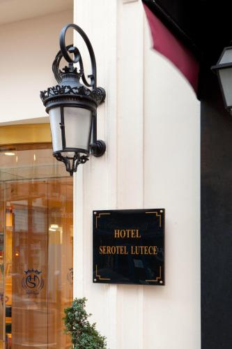 Entrance, Hotel Serotel Lutece in Pantheon - Notre Dame Entrance, Hotel Serotel Lutece in Pantheon - Notre Dame