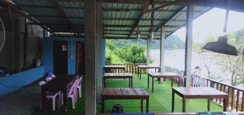 Villa Mekong Guesthouse in パクベン Villa Mekong Guesthouse in パクベン