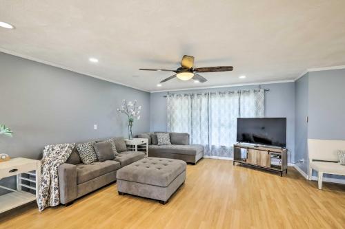 Apollo Beach Waterfront Retreat with Boat Dock! in Apollo Beach Apollo Beach Waterfront Retreat with Boat Dock! in Apollo Beach