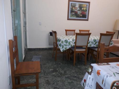 CAsA ARTIGAS 5684 in Villa Pueyrredón CAsA ARTIGAS 5684 in Villa Pueyrredón