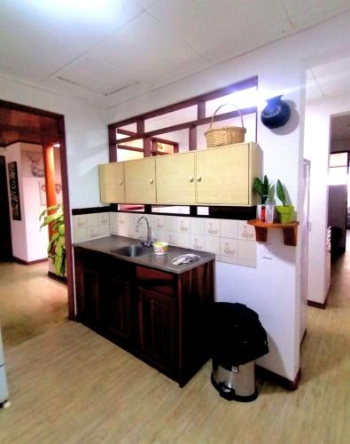 Kitchen, Airport Traveler's home. in Alajuela Kitchen, Airport Traveler's home. in Alajuela