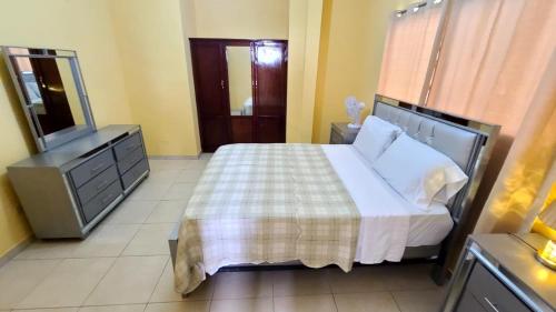 Beautiful one bedroom penthouse suite in Petionville Beautiful one bedroom penthouse suite in Petionville
