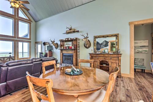Spacious Lineville Home with Deck and Mtn Views! in Lineville (AL) Spacious Lineville Home with Deck and Mtn Views! in Lineville (AL)