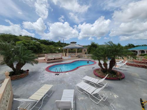 Bazen, Apartment in Fredriksted With Pool -Tiffany's Place at The Green Castle in Frederiksted Bazen, Apartment in Fredriksted With Pool -Tiffany's Place at The Green Castle in Frederiksted