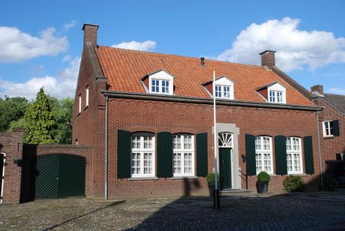 Entrance, Vakantiehuis De Vorster Pastorie in Horst aan de Maas Entrance, Vakantiehuis De Vorster Pastorie in Horst aan de Maas