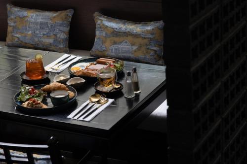 อาหารและเครื่องดื่ม, บีนส์ทอล์ค กรุงเทพ (Beanstalk Bangkok) near ท่าเรือสาทร อาหารและเครื่องดื่ม, บีนส์ทอล์ค กรุงเทพ (Beanstalk Bangkok) near ท่าเรือสาทร