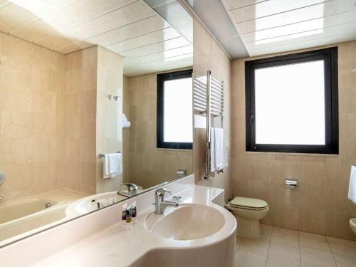 Baño, Hotel Delfino Taranto in Taranto Baño, Hotel Delfino Taranto in Taranto