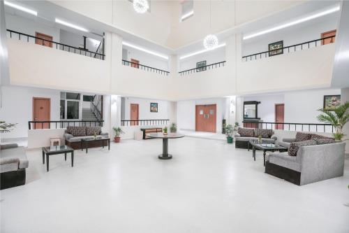 Lobby, Mithila Yatri Niwas in Janakpur Lobby, Mithila Yatri Niwas in Janakpur