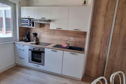 L'Appart de Villefontaine + Parking gratuit à proximité (L'Appart de Villefontaine + Parking gratuit a proximite) in 維萊豐坦 L'Appart de Villefontaine + Parking gratuit à proximité (L'Appart de Villefontaine + Parking gratuit a proximite) in 維萊豐坦